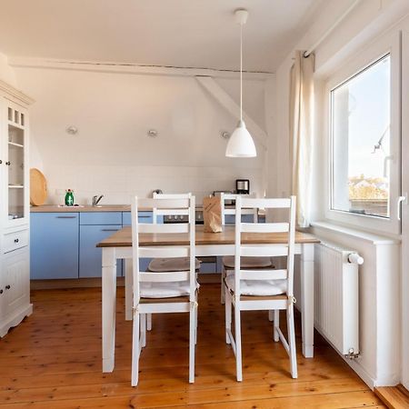 Ferienwohnung Brombeere Mit Grossem Garten Und Balkon Graal-Muritz Bagian luar foto